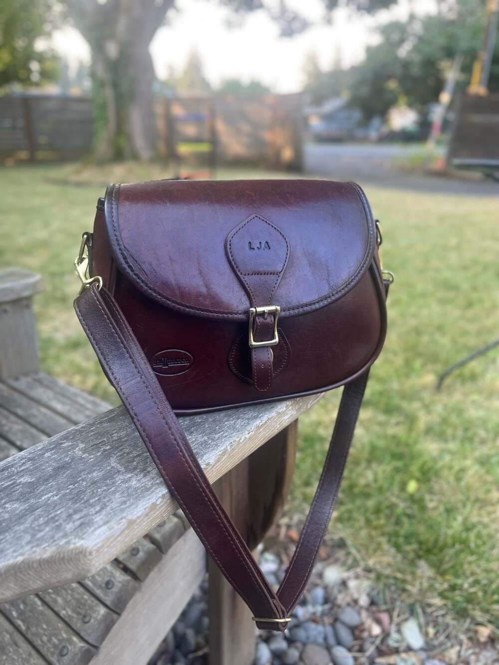 VTG USA made J.W. Hulme Co. Leather Crossbody Bag